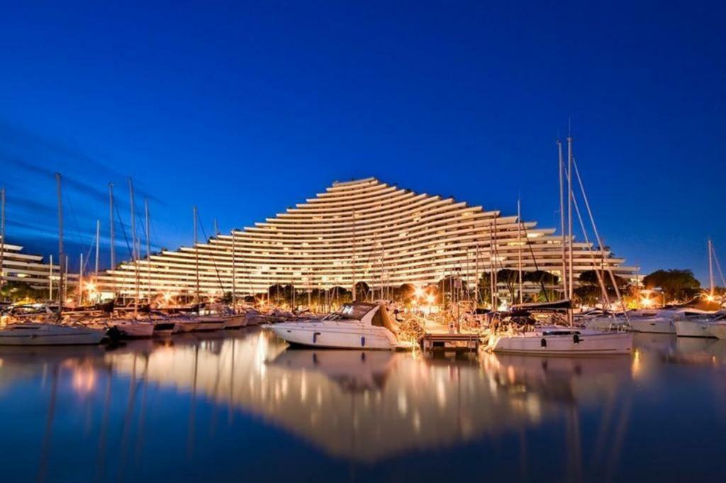 Апартаменти Fame - Marina Baie Des Anges Вільнев-Лубе Екстер'єр фото